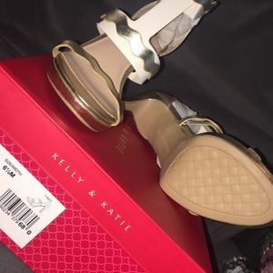 Kelly & Katie Litton style